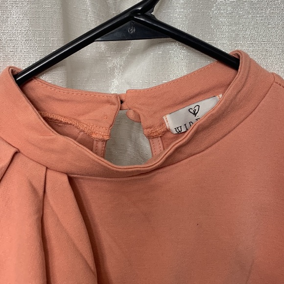 Windsor Peplum Blouse Ruffle Shoulder Color Peach Size Medium - Picture 4 of 7